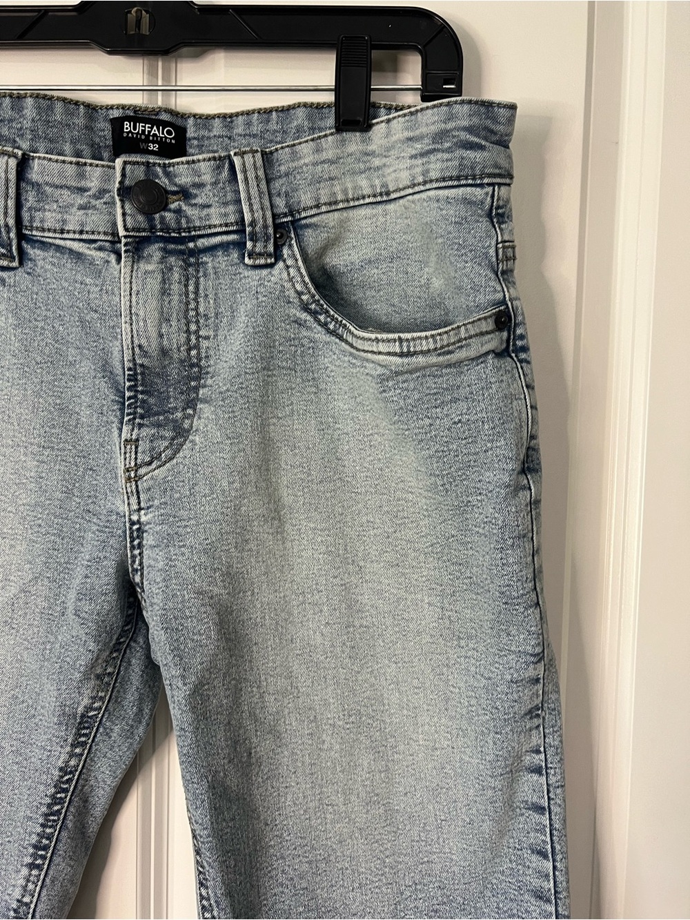 Buffalo David Bitton Light Wash Blue Denim Shorts - Picture 3 of 7